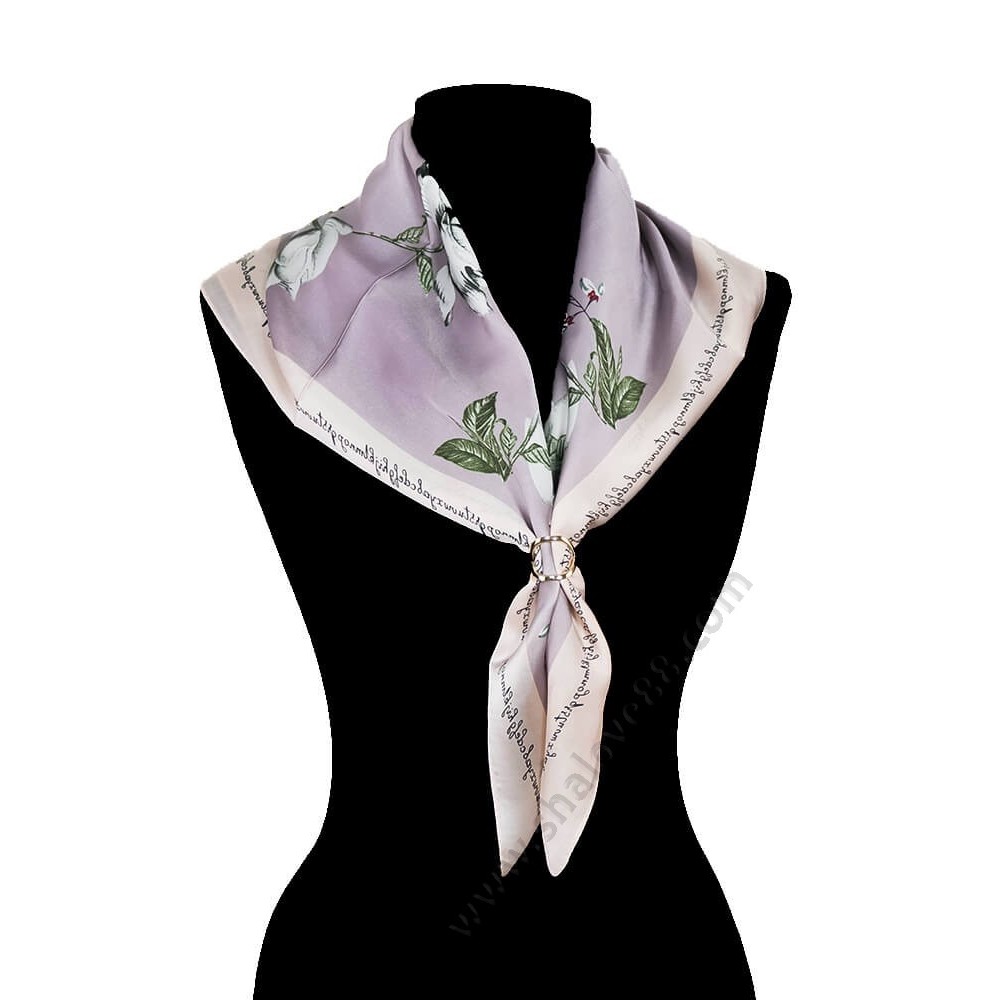 S 6277 Копринено дамско фишу с красиви цветя