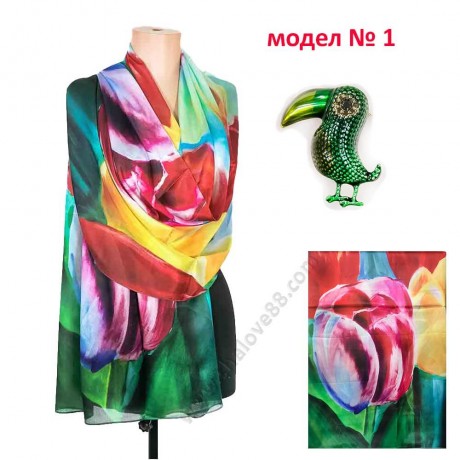 S 032-8 Уникален комплект от копринен шал в зелено с красиви лалета и стилна дамска брошка