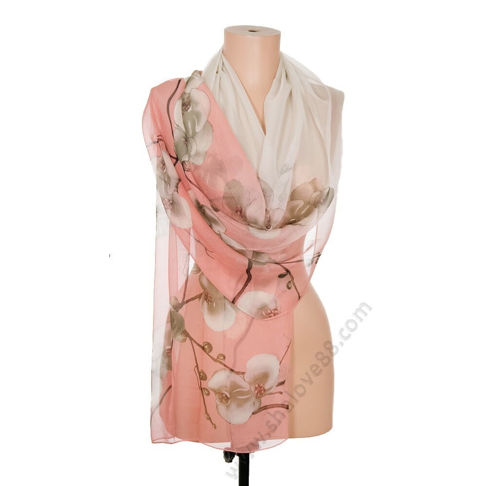 S 3271-5 Рисуван копринен шал с красиви цветя