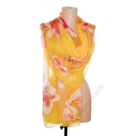 S 3271-6 Рисуван копринен шал в жълто с красиви нарциси