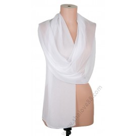 S 3270 Копринен дамски шал в снежнобяло