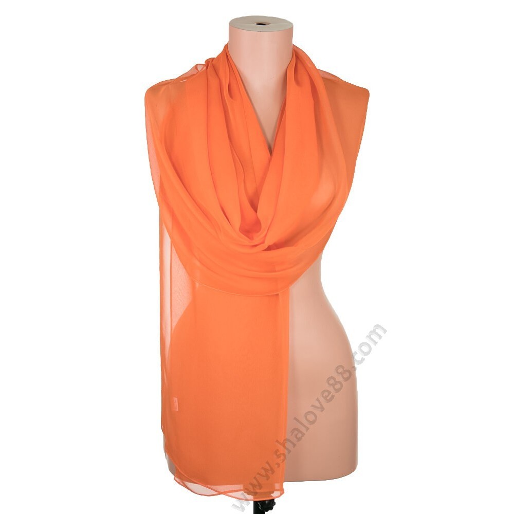 S 3270 Копринен дамски шал в оранжево