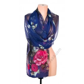 S 3271-7 копринен шал в тъмносиньо с красиви рози