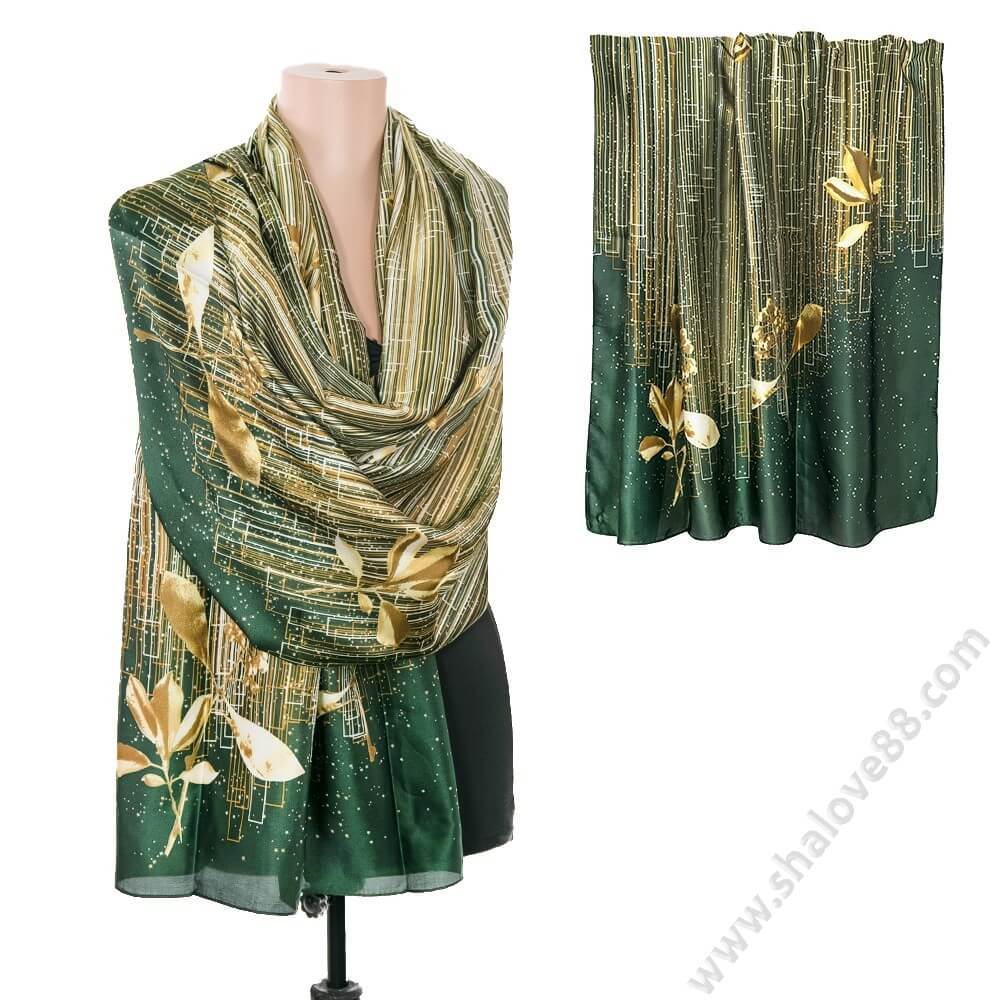 S 2145 Прекрасен дамски шал от копринен сатен в омаен зелен цвят със златни цветя и елементи