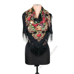 S 383 Красив руски шал с красиви цветя в черно