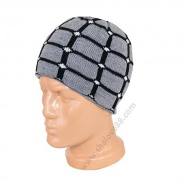 S 658 Плетена мъжка зимна шапка в сиво