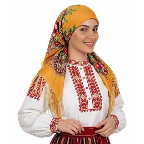 Българска традиционна забрадка горчица с флорални мотиви и ресни. Код S 383.